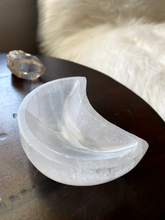 Load image into Gallery viewer, Crescent Moon Selenite Charging Bowl - 4 Inch
