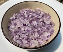 Load image into Gallery viewer, Light Rough Amethyst Chips