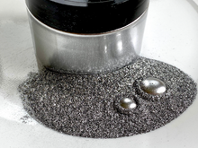 Load image into Gallery viewer, Platinum Floating Pigment Powder - 50g