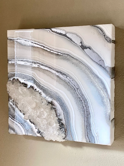 Silver Pearl & White Geode w/ Clear Quartz 10